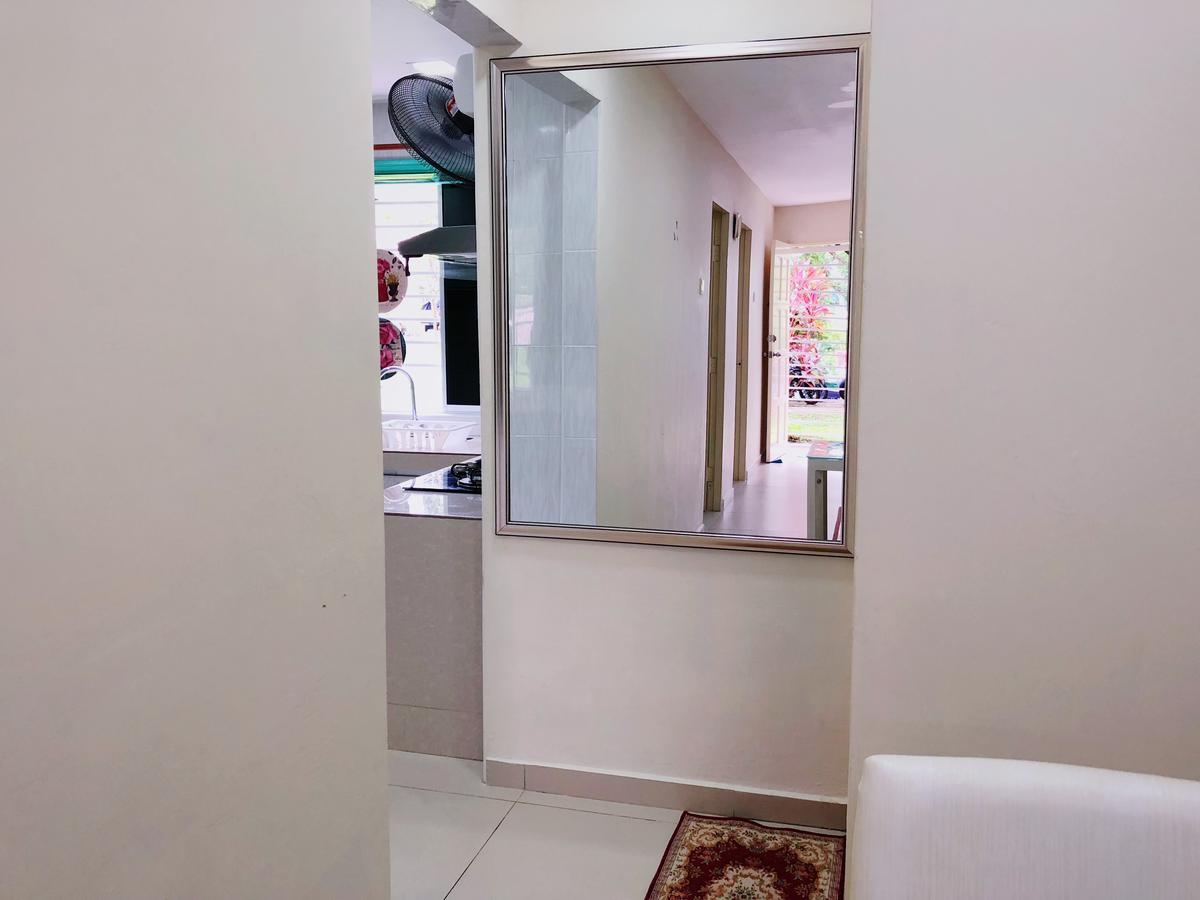 Homestay Farah Wangsa Maju Kl Куала Лумпур Екстериор снимка